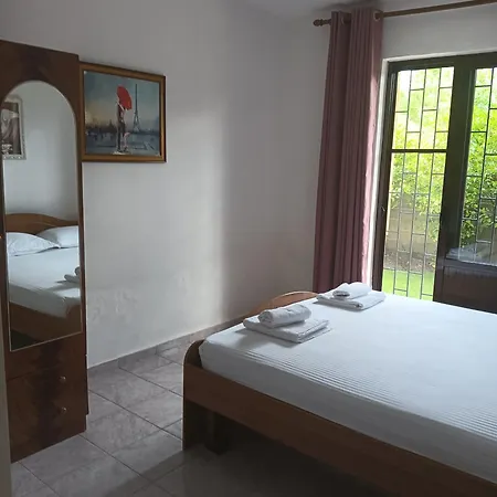 Vila Aliaj Luxury With 2 With Private Wonderful Terrace Апартаменты