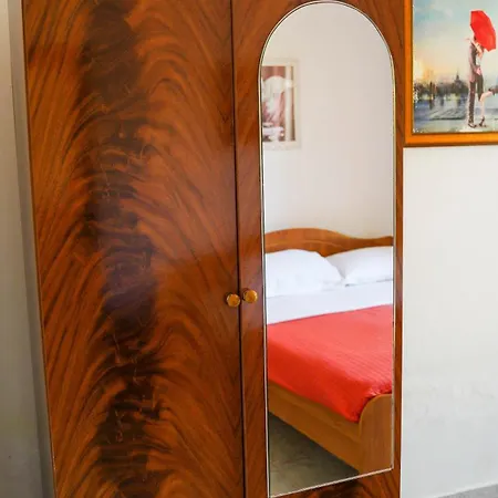 Vila Aliaj Luxury With 2 With Private Wonderful Terrace