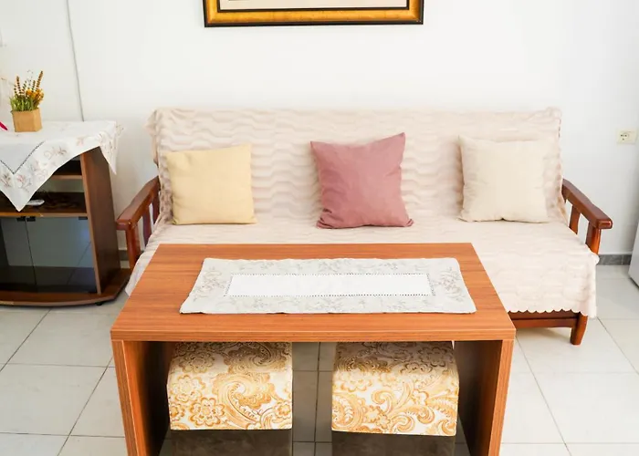 Vila Aliaj Luxury With 2 With Private Wonderful Terrace Durrës