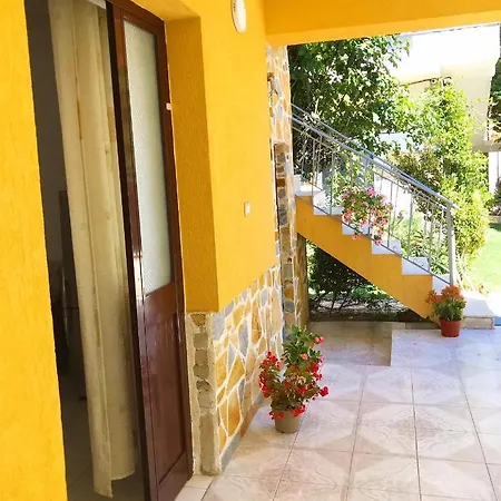 Vila Aliaj Luxury With 2 With Private Wonderful Terrace Durrës