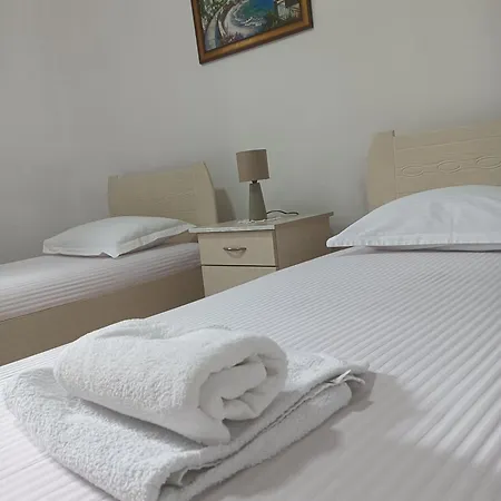 Vila Aliaj Luxury With 2 With Private Wonderful Terrace